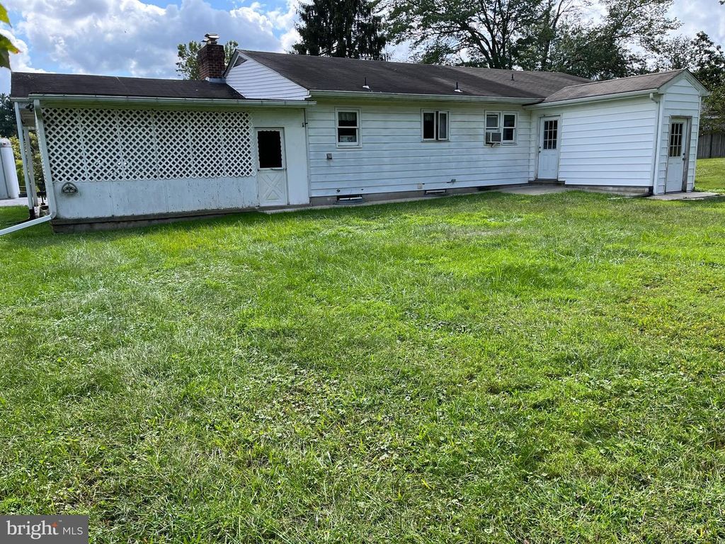 1750 KEEL DR, Sykesville, MD 21784
