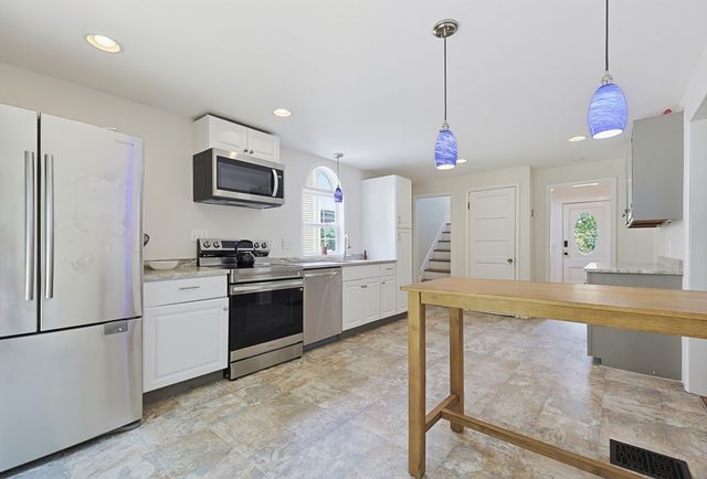 110 Essex St, Beverly, MA 01915