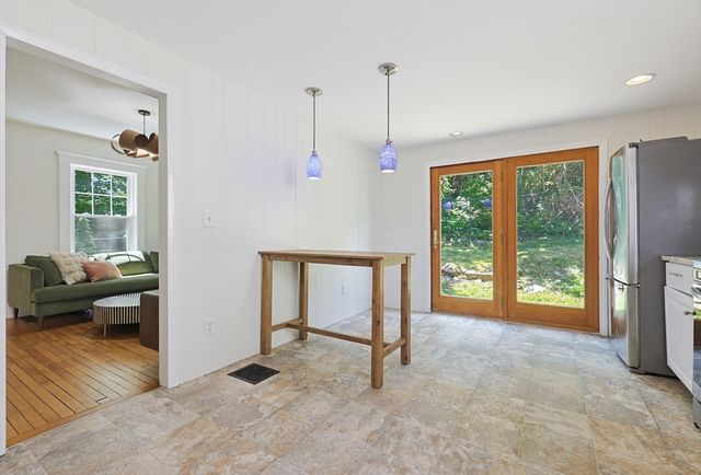 110 Essex St, Beverly, MA 01915