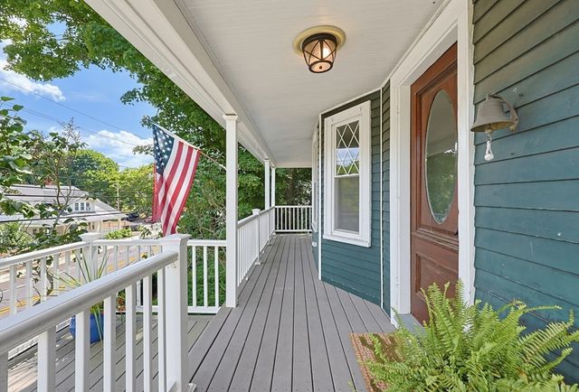 110 Essex St, Beverly, MA 01915