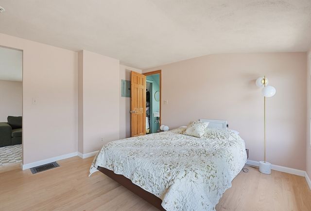110 Essex St, Beverly, MA 01915
