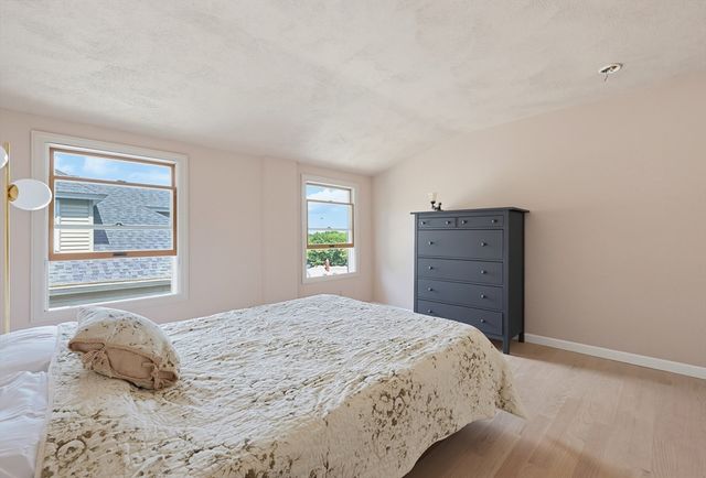 110 Essex St, Beverly, MA 01915