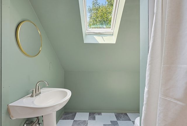 110 Essex St, Beverly, MA 01915