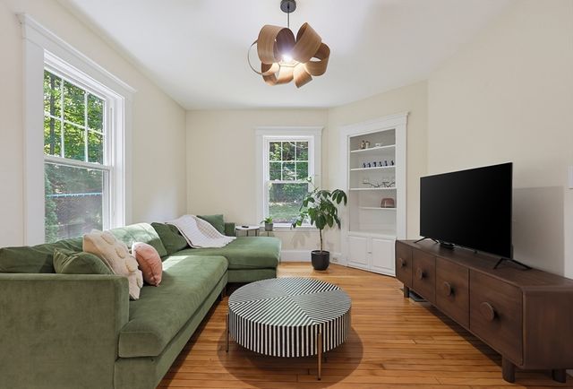 110 Essex St, Beverly, MA 01915