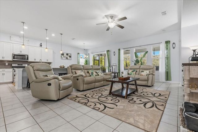 4802 BUTLER NATIONAL DRIVE, Wesley Chapel, FL 33543