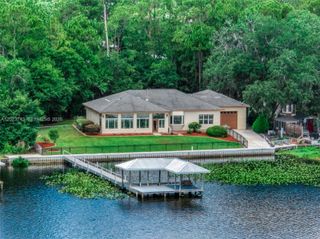 9526 Kingfisher PL, Sebring, FL 33875