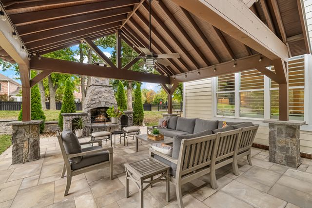 1331 Eliot Rd, Franklin, TN 37064