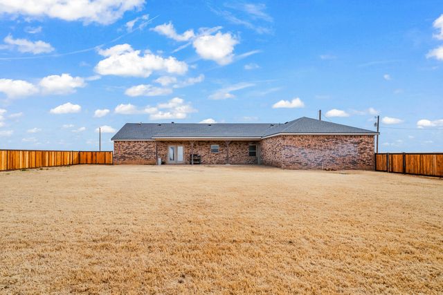 542 Nora Road, Tahoka, TX 79373