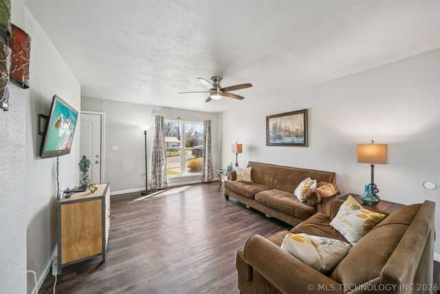 18533 E Admiral Boulevard, Catoosa, OK 74015