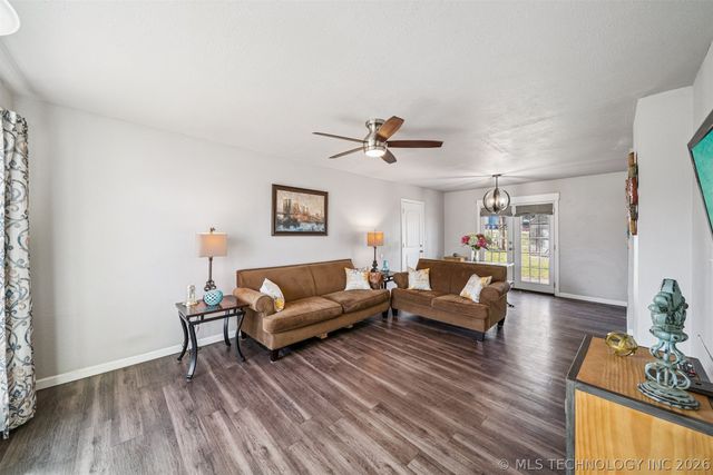 18533 E Admiral Boulevard, Catoosa, OK 74015