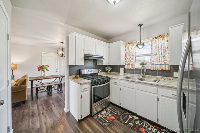 18533 E Admiral Boulevard, Catoosa, OK 74015