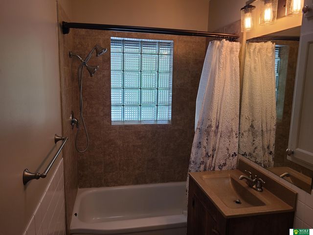 3791 B Street, Lincoln, NE 68510