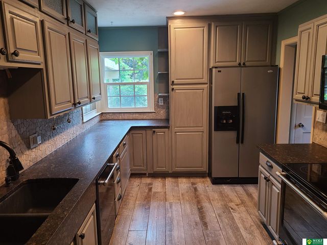 3791 B Street, Lincoln, NE 68510