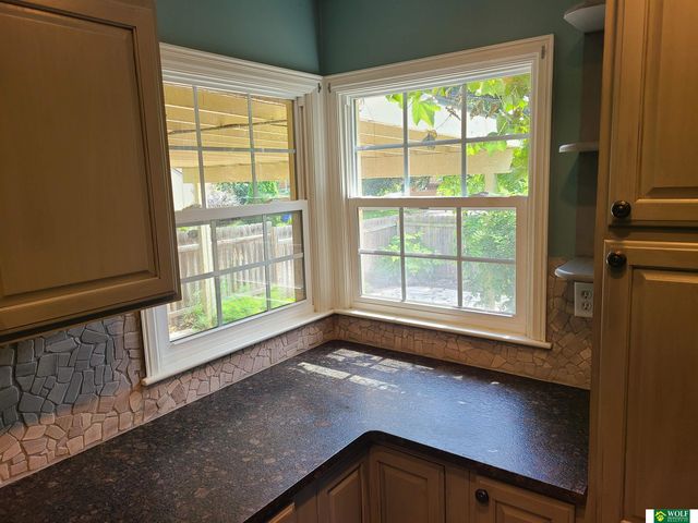 3791 B Street, Lincoln, NE 68510