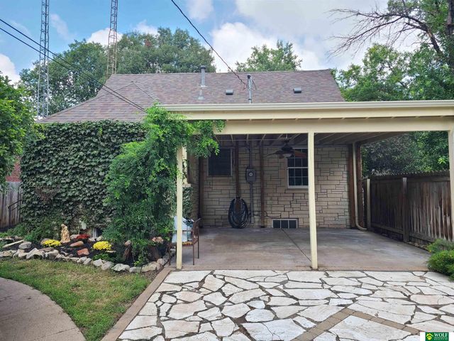 3791 B Street, Lincoln, NE 68510