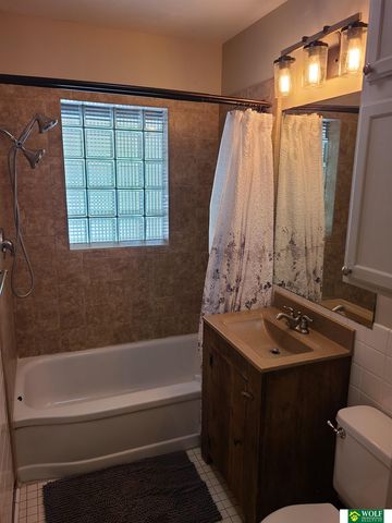 3791 B Street, Lincoln, NE 68510