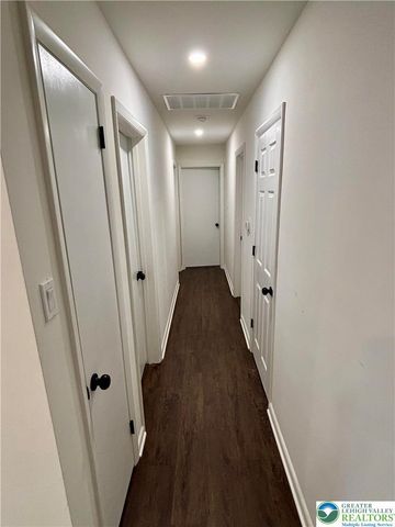 2240 West WOODLAWN Street, South Whitehall Twp, PA 18104