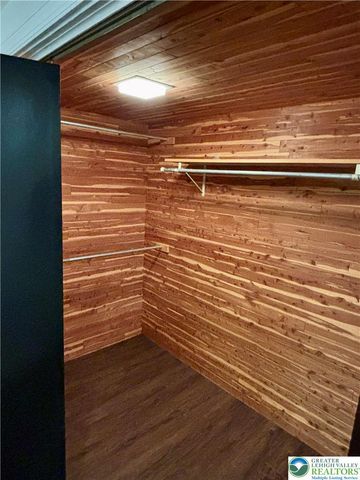 2240 West WOODLAWN Street, South Whitehall Twp, PA 18104