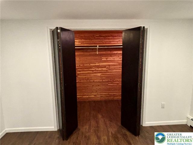 2240 West WOODLAWN Street, South Whitehall Twp, PA 18104