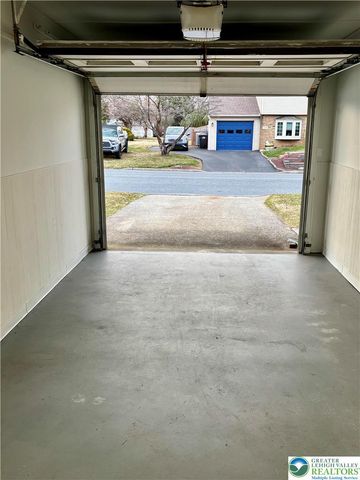 2240 West WOODLAWN Street, South Whitehall Twp, PA 18104