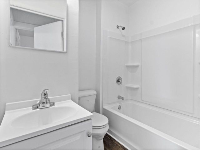 2409 N 21st STREET, Milwaukee, WI 53206