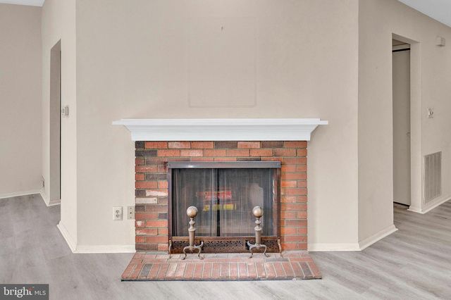 306-B MULBERRY CV, Mount Laurel, NJ 08054