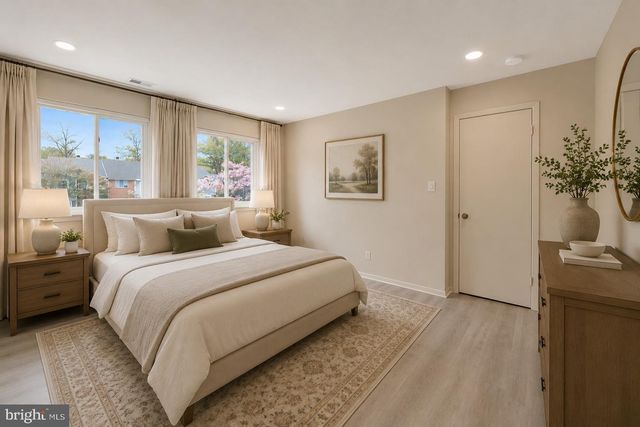 306-B MULBERRY CV, Mount Laurel, NJ 08054