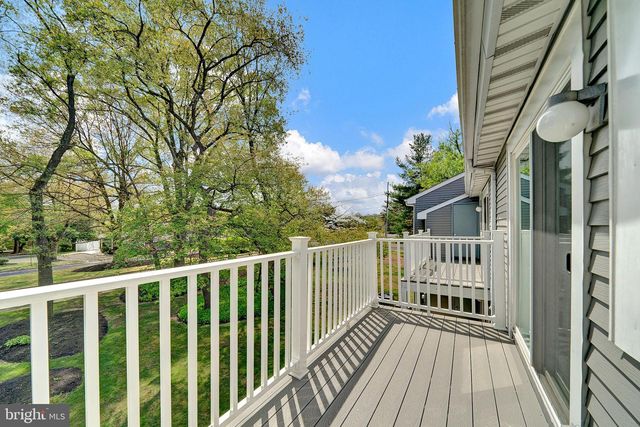306-B MULBERRY CV, Mount Laurel, NJ 08054