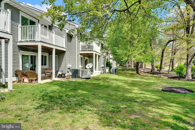 306-B MULBERRY CV, Mount Laurel, NJ 08054