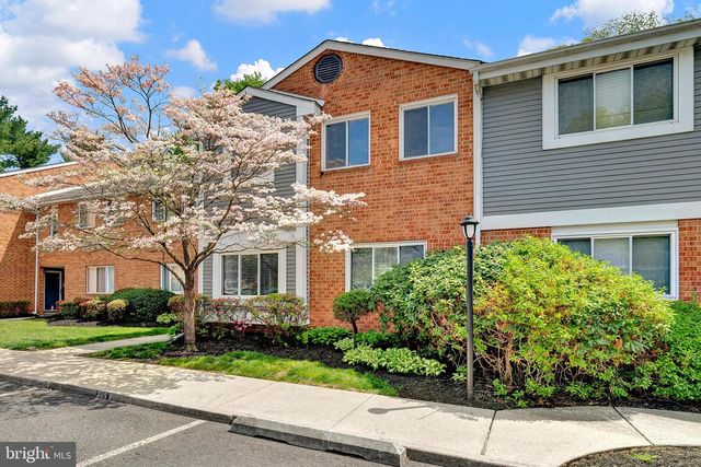306-B MULBERRY CV, Mount Laurel, NJ 08054