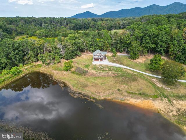 385 S MCDANIEL LN, Shenandoah, VA 22849