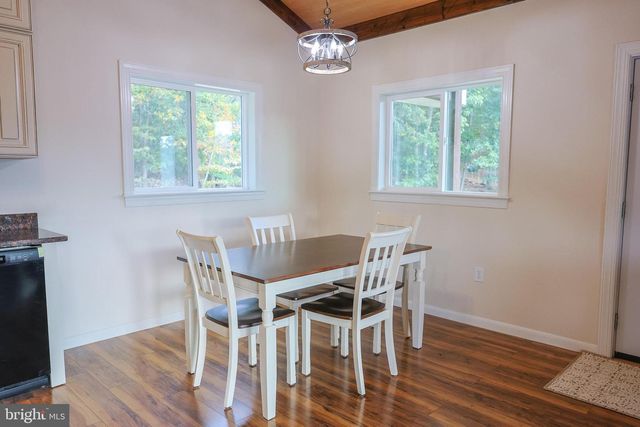 385 S MCDANIEL LN, Shenandoah, VA 22849