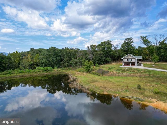 385 S MCDANIEL LN, Shenandoah, VA 22849