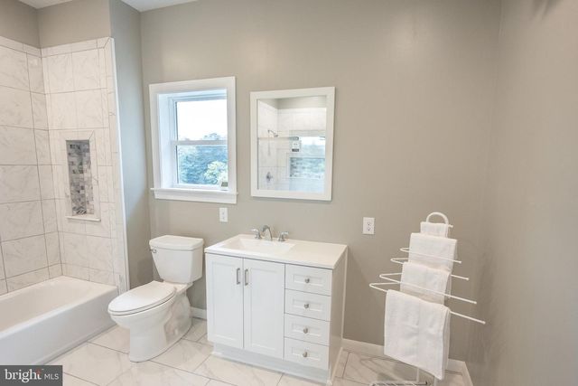 385 S MCDANIEL LN, Shenandoah, VA 22849