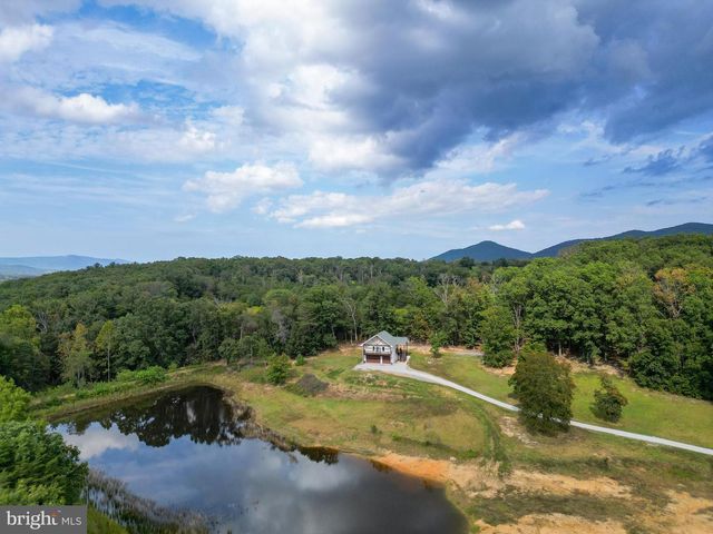 385 S MCDANIEL LN, Shenandoah, VA 22849