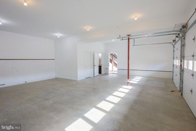 385 S MCDANIEL LN, Shenandoah, VA 22849