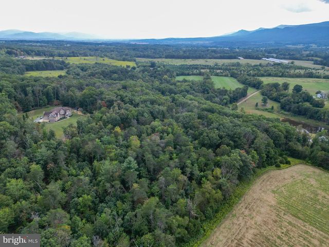 385 S MCDANIEL LN, Shenandoah, VA 22849