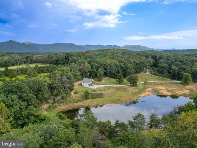 385 S MCDANIEL LN, Shenandoah, VA 22849