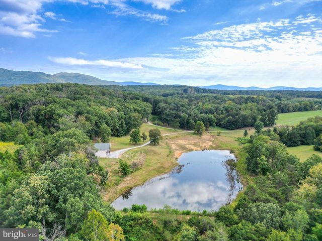 385 S MCDANIEL LN, Shenandoah, VA 22849