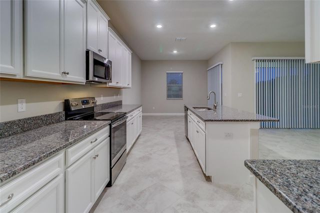 3124 HILLIARD DRIVE, Wesley Chapel, FL 33543