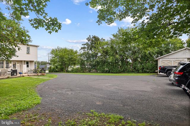 525 FORTY FOOT RD, Lansdale, PA 19446