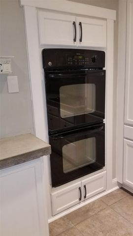 2100 Tanglewilde Street 525, Houston, TX 77063