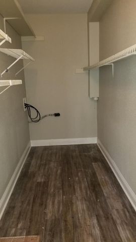 2100 Tanglewilde Street 525, Houston, TX 77063