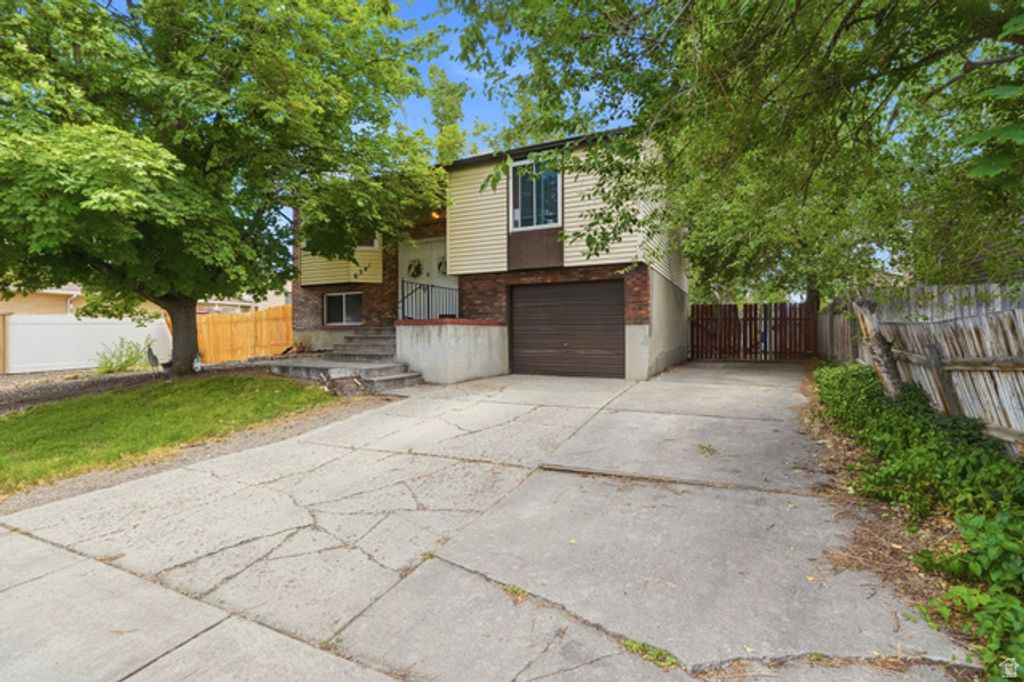 6341 W 3100 S, West Valley City, UT 84128