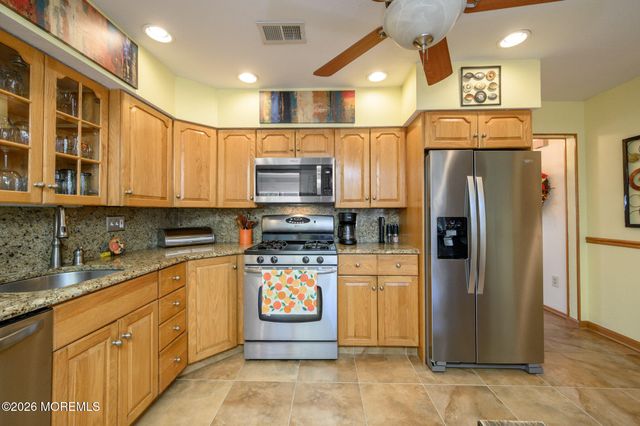10 Eric Drive, Howell, NJ 07731