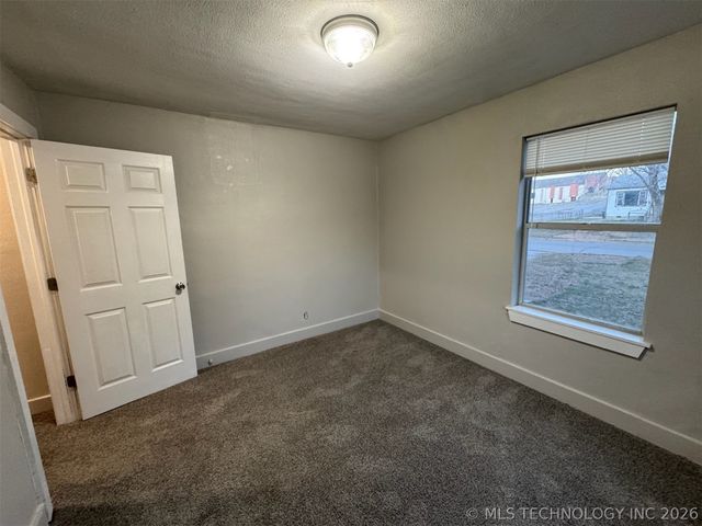 416 N Franklin Avenue W, Sand Springs, OK 74063