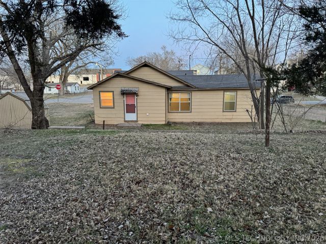 416 N Franklin Avenue W, Sand Springs, OK 74063