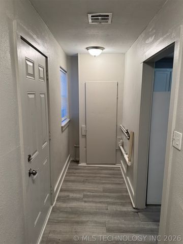 416 N Franklin Avenue W, Sand Springs, OK 74063