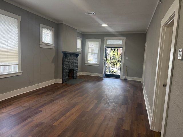 1105 AZALIA ST, Memphis, TN 38106