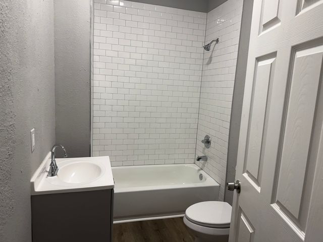 1105 AZALIA ST, Memphis, TN 38106